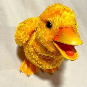 Furreal pets duck chick anamatronic baby chick toy vintage, working clean hasbro